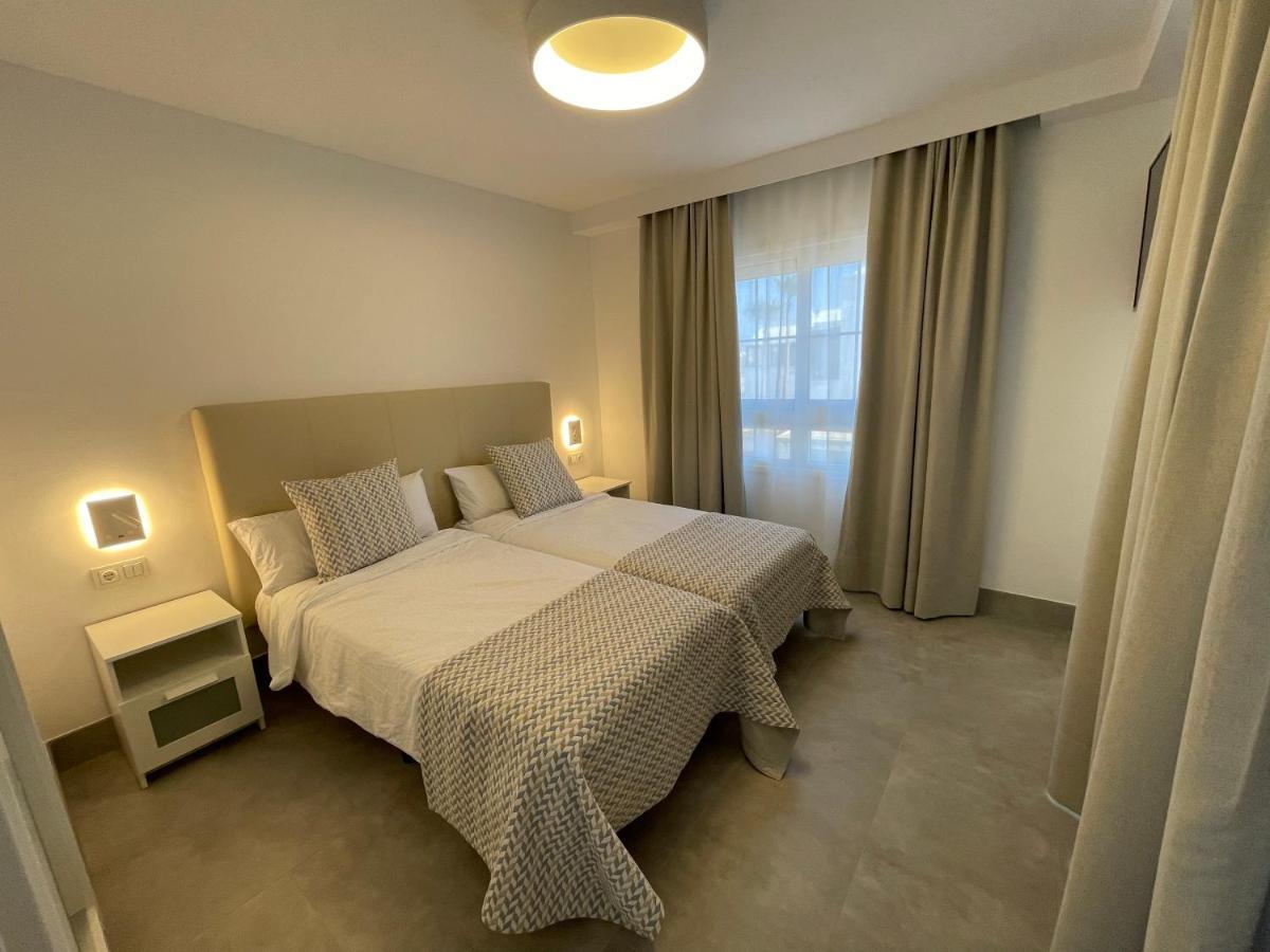Izaro Apartamento Atico De Lujo Cerca De Playa Dorada Playa Blanca  Exterior foto