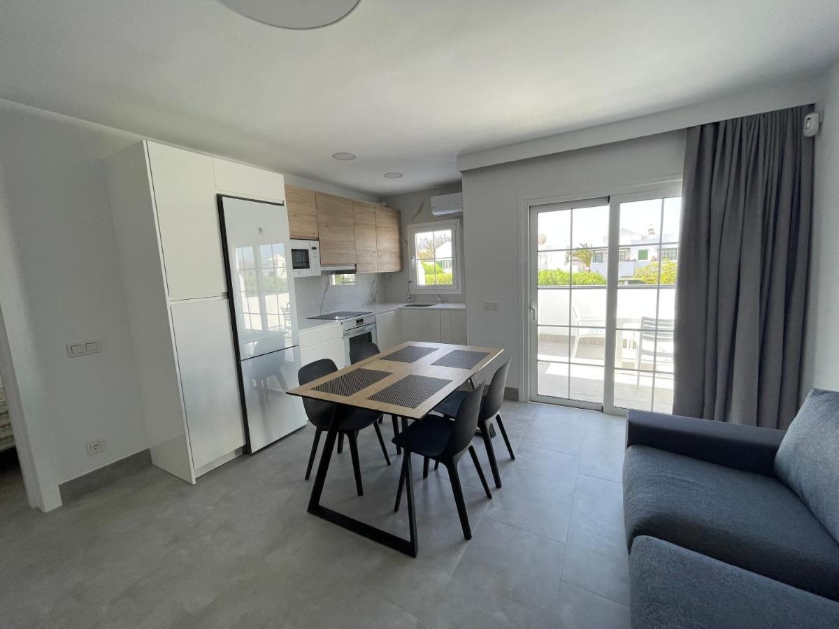 Izaro Apartamento Atico De Lujo Cerca De Playa Dorada Playa Blanca  Exterior foto