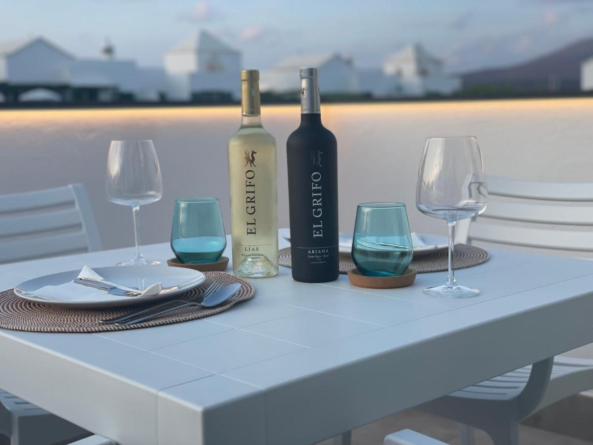 Izaro Apartamento Atico De Lujo Cerca De Playa Dorada Playa Blanca  Exterior foto