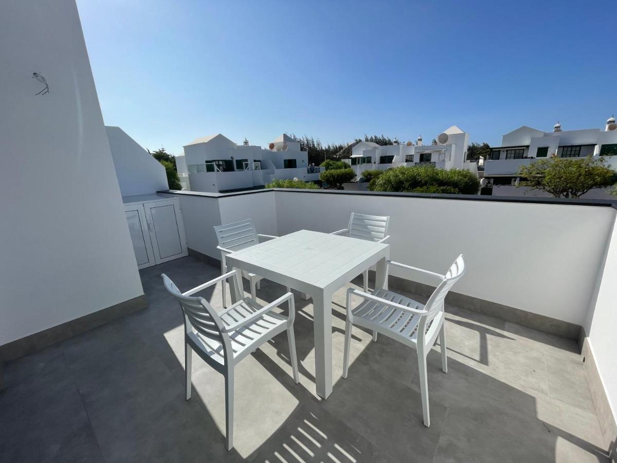 Izaro Apartamento Atico De Lujo Cerca De Playa Dorada Playa Blanca  Exterior foto