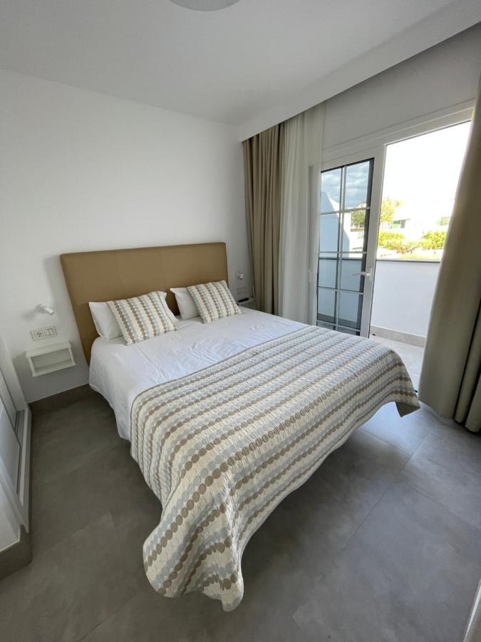 Izaro Apartamento Atico De Lujo Cerca De Playa Dorada Playa Blanca  Exterior foto